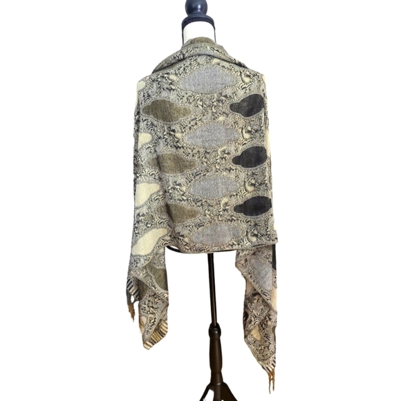 Pashmina Black & Sage Unique Paisley Print Fringed Cashmere & Silk Scarf Wrap - Picture 3 of 5